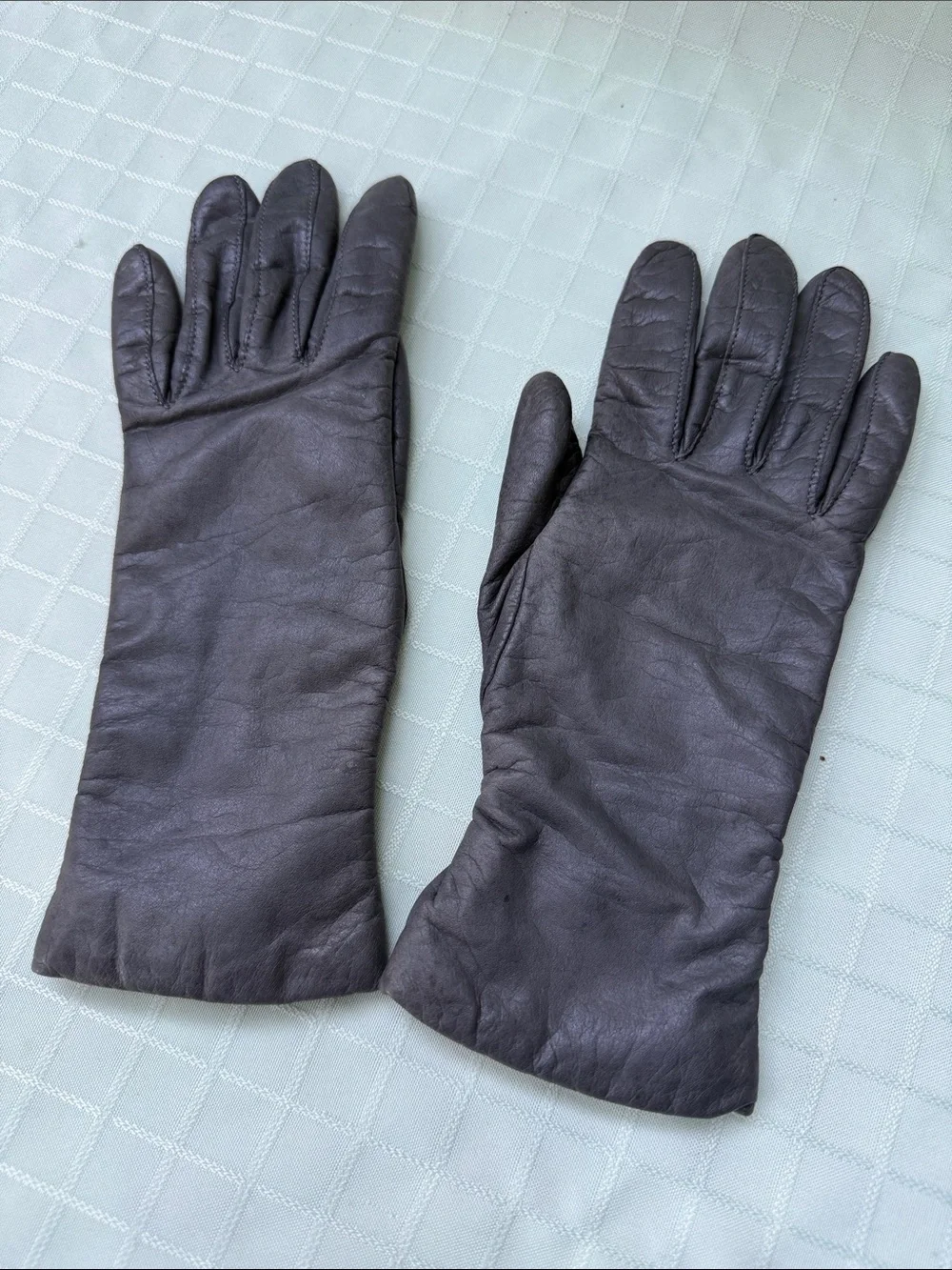 Classic Dark Gray Leather Gloves with Wool Lining